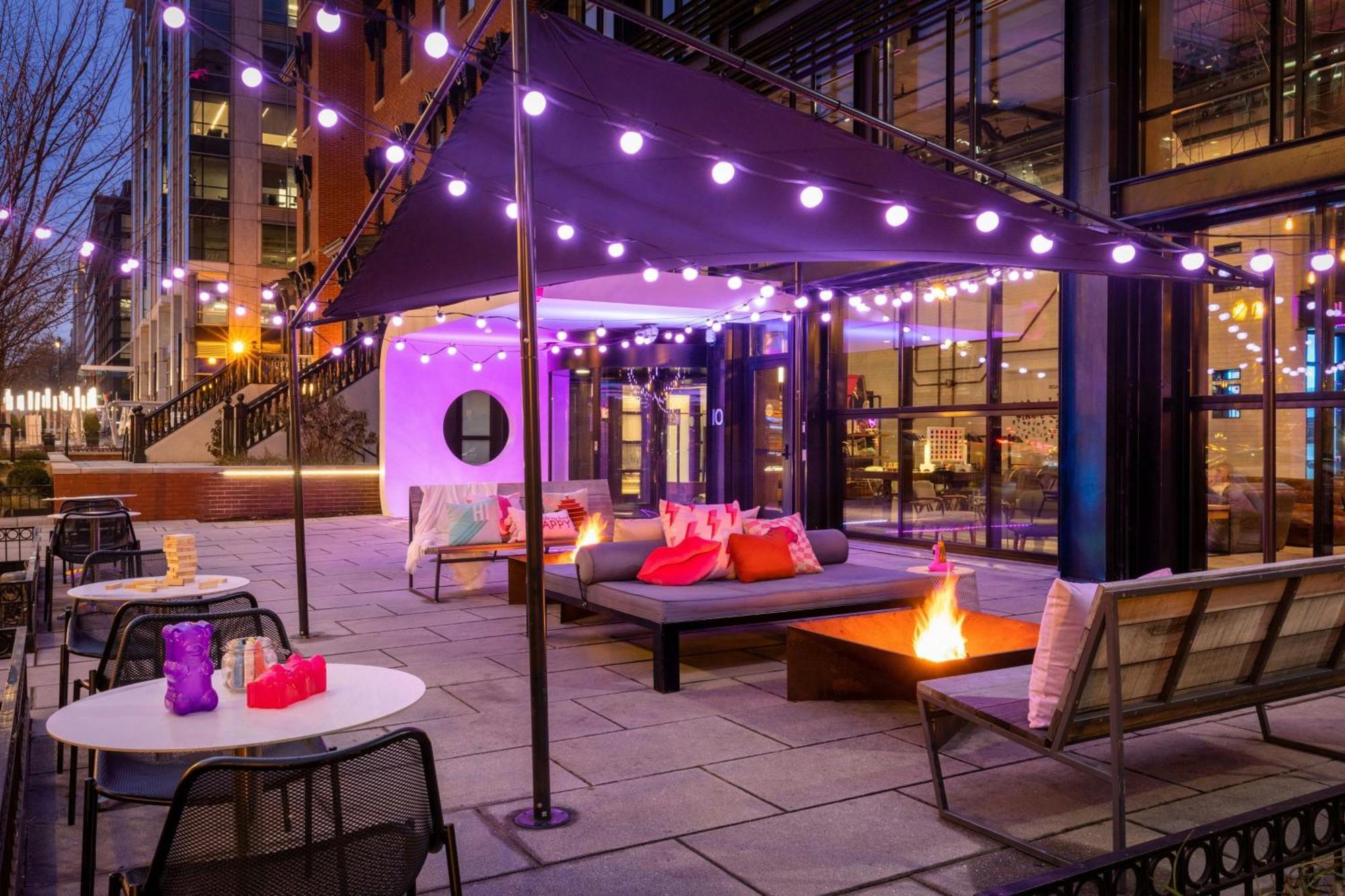 Hotel Moxy Washington, Dc Downtown Exterior foto